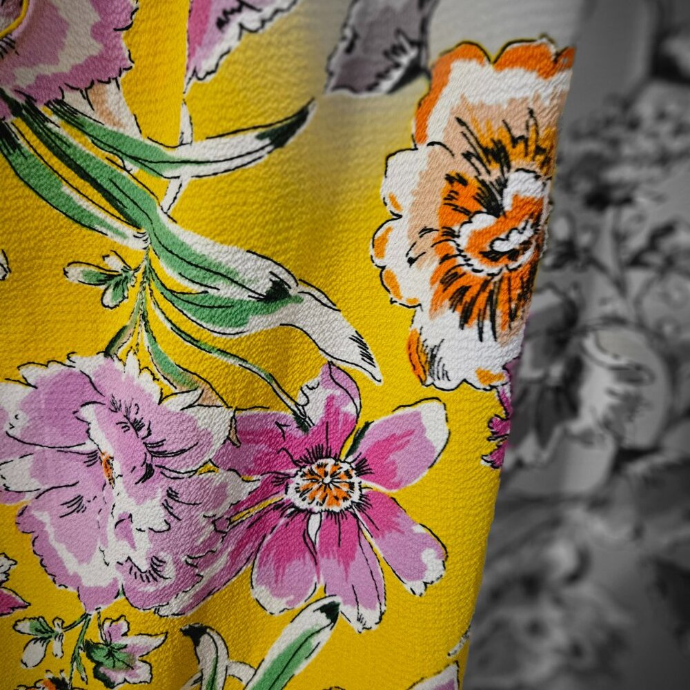 women's floral sleeveless top pinks and yellows by mandee size small - Picture 2 of 4
